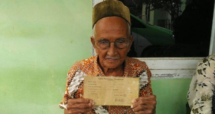 bukti-donatur-nyak-sadang Sejarah Garuda Indonesia Airways