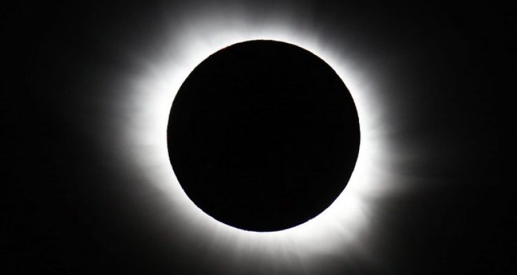 gerhana-matahari-2016 Berbagai Mitos Tentang Gerhana Matahari