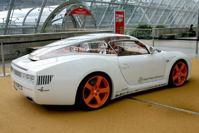 mobil berkelas hitam Mobil Atap Plastik